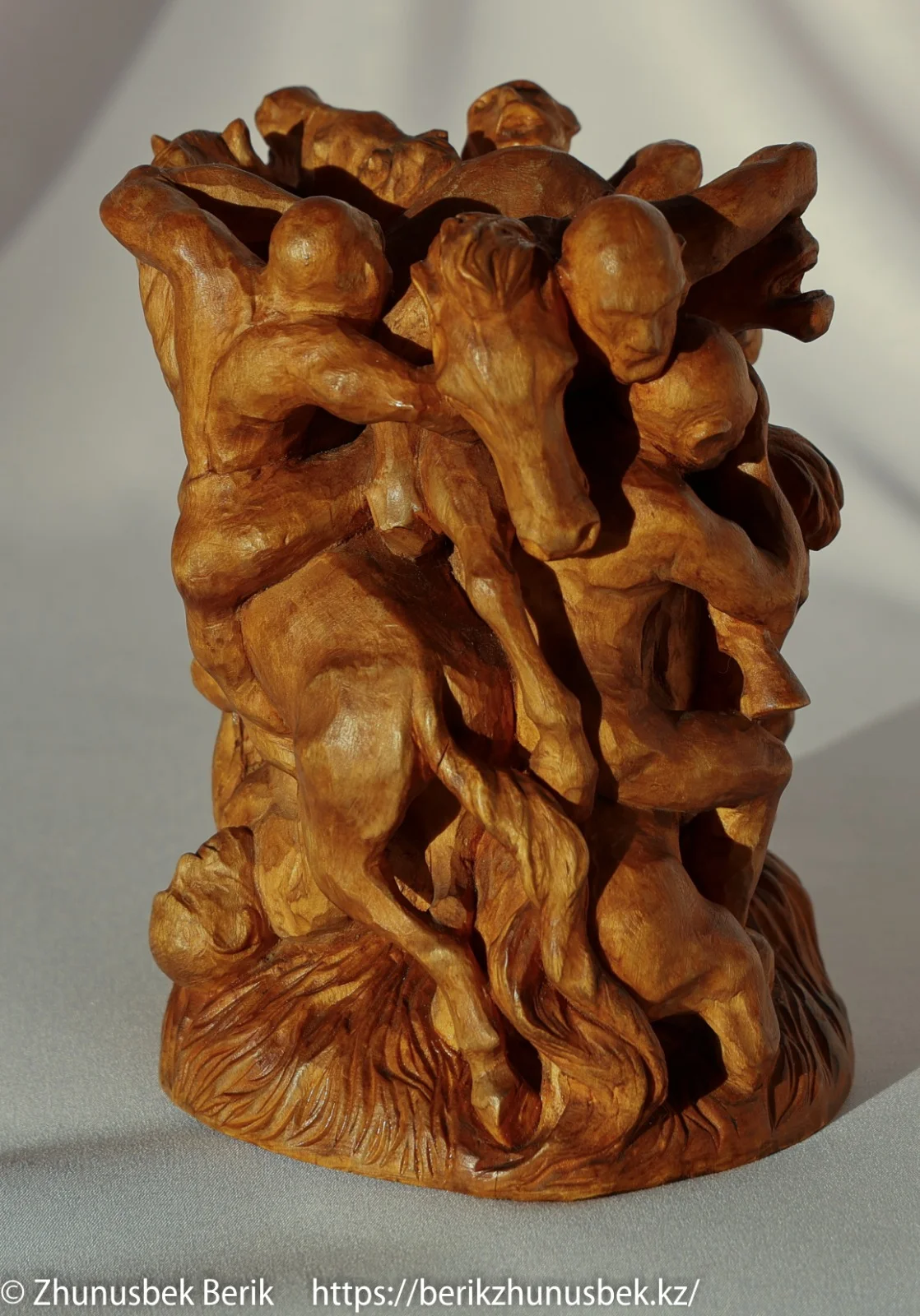 Doda sculpture gallery image 10