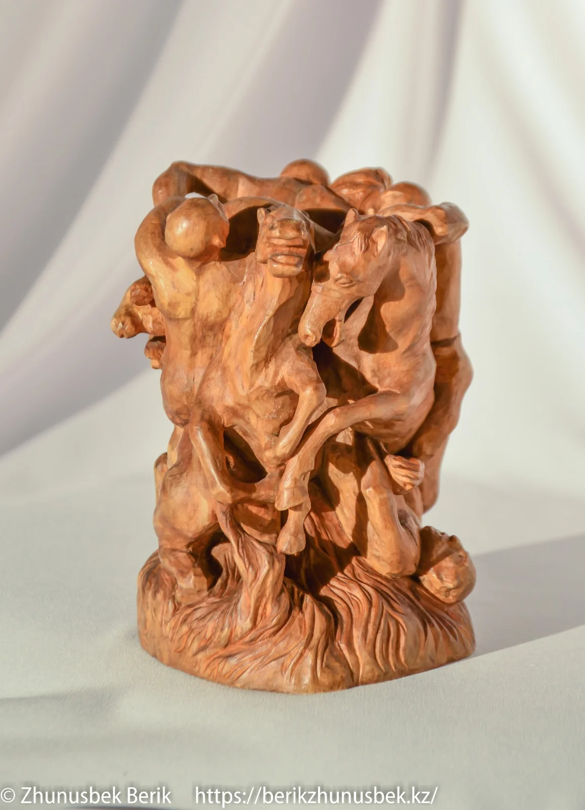 Doda sculpture gallery image 12