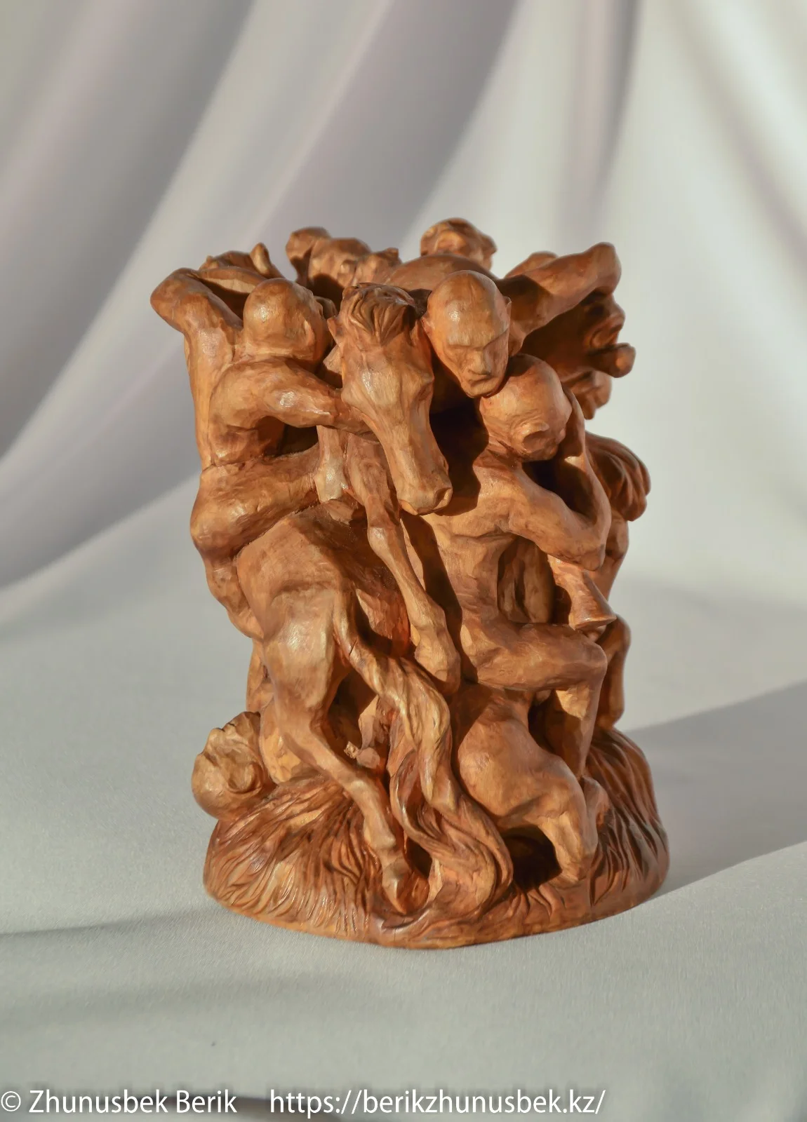 Doda sculpture gallery image 14