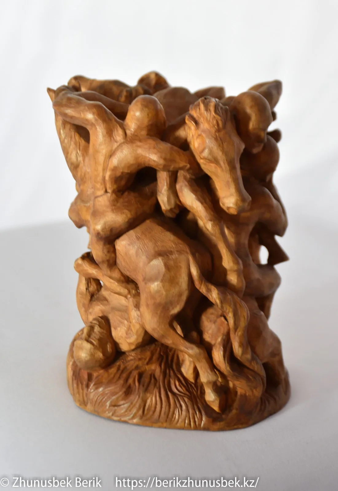 Doda sculpture gallery image 17