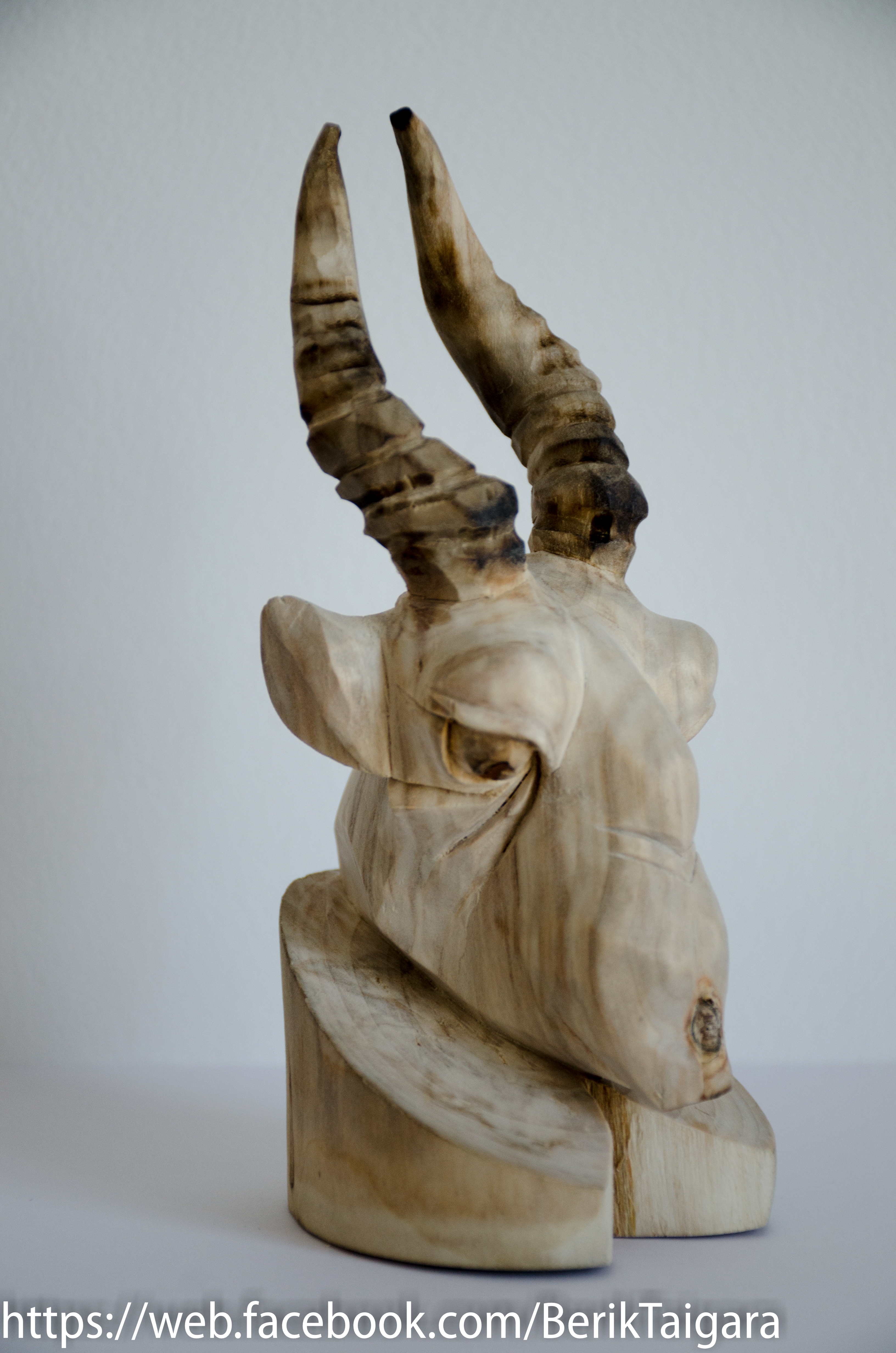 Deer sculpture gallery image 6