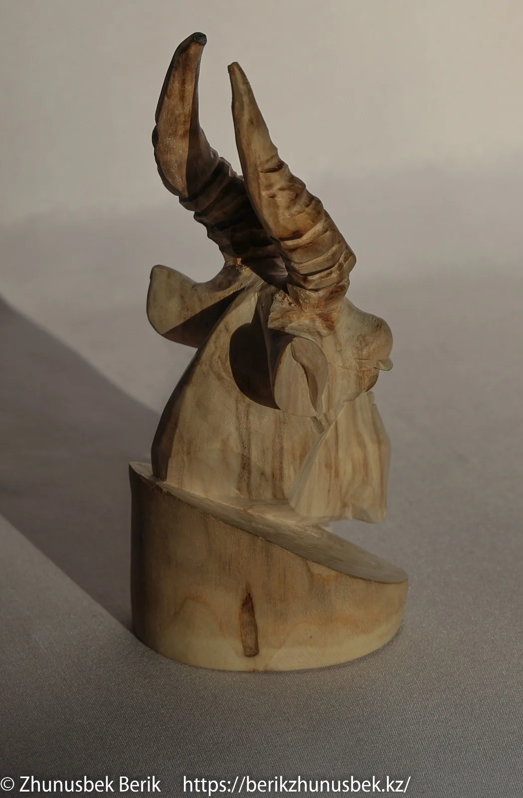 Deer sculpture gallery image 8